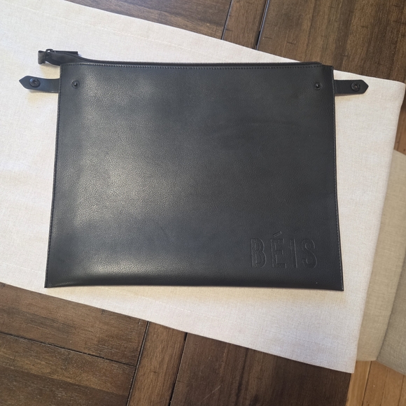 BEIS Accessories - Donating If Not Sold By Friday: NWOT BEIS Black Leather Laptop Case